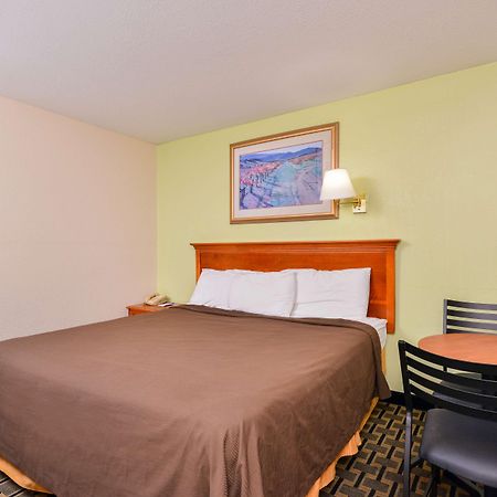 Americas Best Value Inn-Nashville/Airport South Exteriör bild