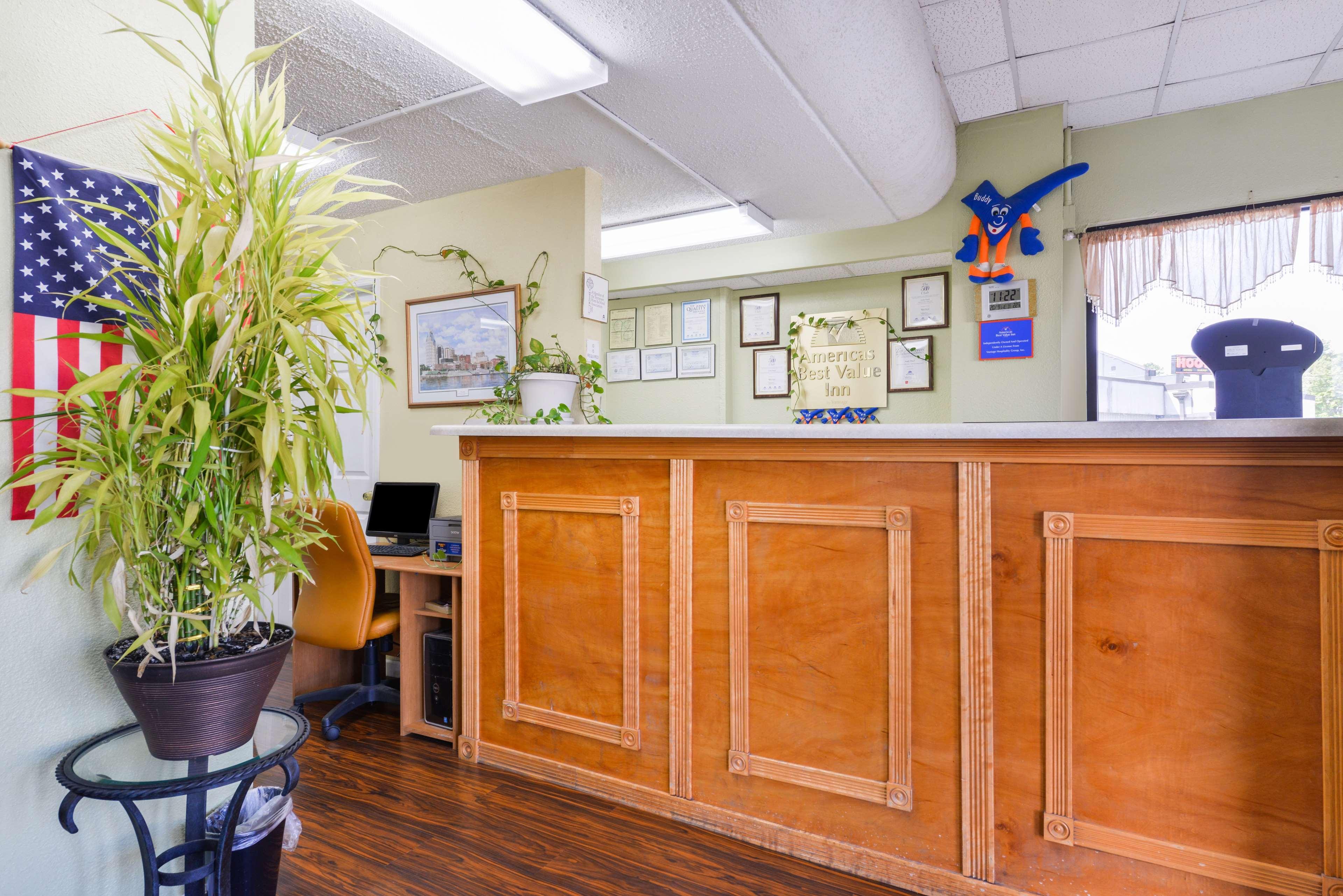 Americas Best Value Inn-Nashville/Airport South Exteriör bild